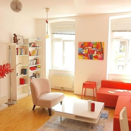 Your Sunny Home Away From Home Wien Ngoại thất bức ảnh